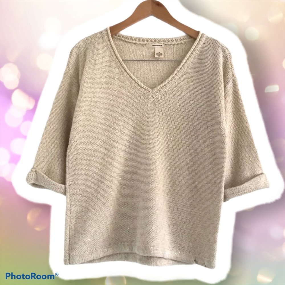 ✨CLEARANCE ✨DKNY Jeans Sweater With Sequin